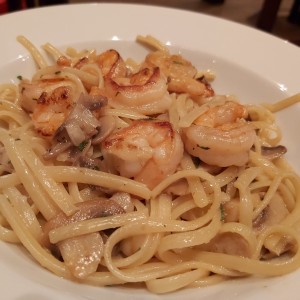 fetuccini con camarones