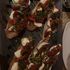 Bruscheta caprese