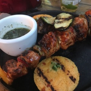 brocheta de pollo