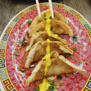 Gyozas fritas de pollo