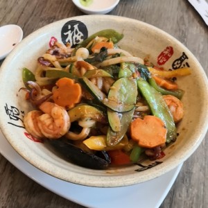 Udon de mariscos