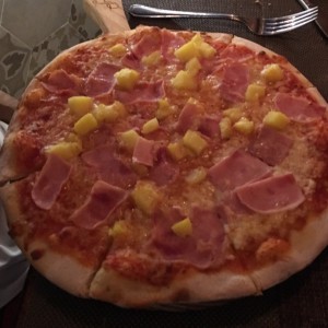 pizza hawaiana