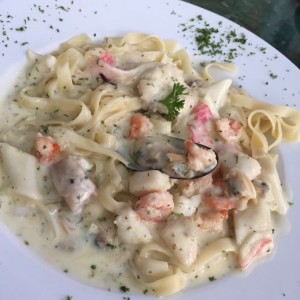 Fettuccine al Frutti Di Mare