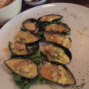 mejillones gratinados