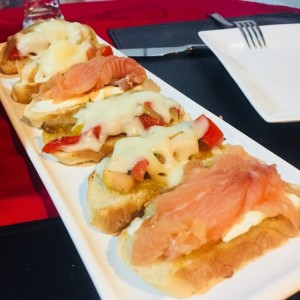 Bruschetta Mixta. 3 Sabores