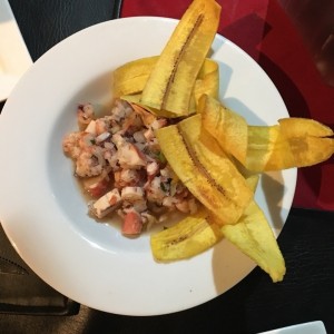 ENTRADAS - Ceviche Mixto