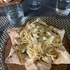 Pasta Alfredo con pollo