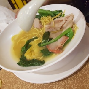 sopa de wanton