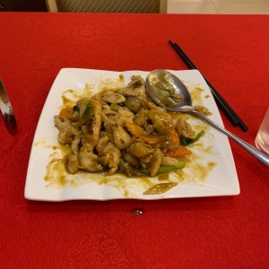 Filete de Pollo con Salsa Ostion