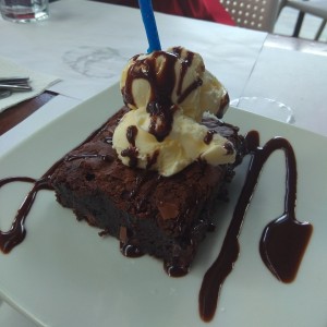 Brownie con Helado