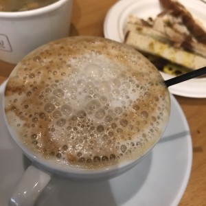 capuccino con leche de almendras