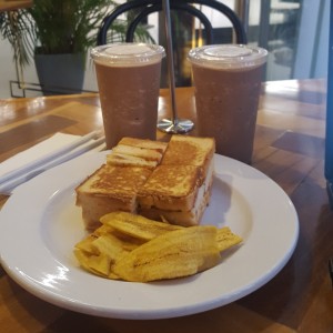 montecristo y frappe de mocha