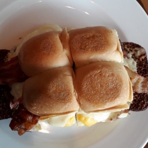 Breakfast Sandwich 