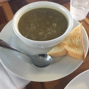 Sopa de lentejas 