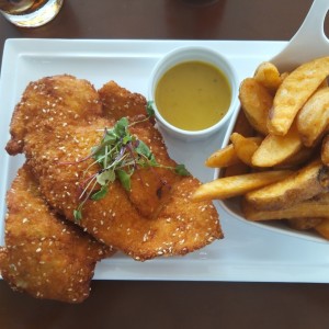 shnitzel de pollo con papas