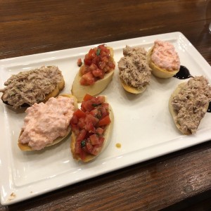 bruschettas