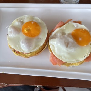 Huevos benedictino