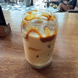 Ice caramel latte