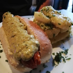 Choripan Con Yuca Al Mojo