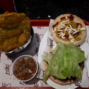 hamburguesa con patacones