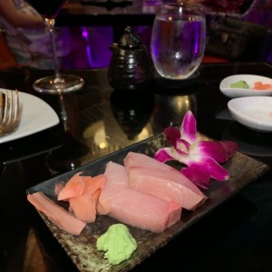 SASHIMI - HAMACHI