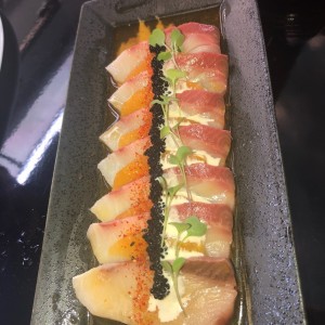 CRUDO HAMACHI