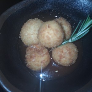 CROQUETA DE QUESO DE CABRA