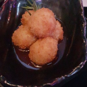 CROQUETA DE QUESO DE CABRA