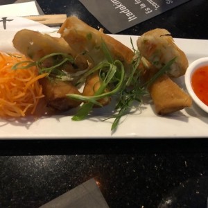 Entradas Calientes - Spring rolls