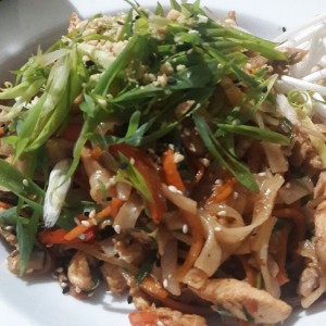 Pad thai de pollo