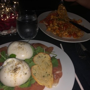 burrata y linguini aragosta