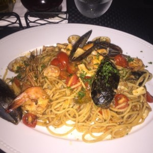 Spaghetti alo scoglio