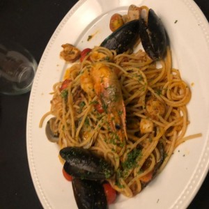 SPAGHETTI ALLO SCOGLIO???