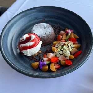 Volcan de chocolate con helado de vainilla