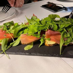 Bruschetta Brie & Prosciutto Di Parma