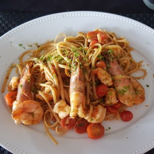 Fetuccini con langostinos