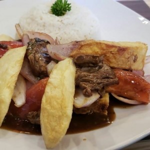 lomo saltado