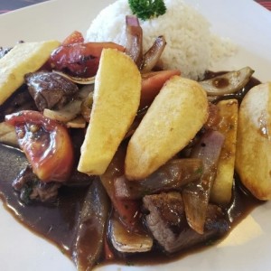 lomo saltado 