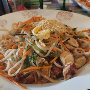 Phad Thai de Pollo