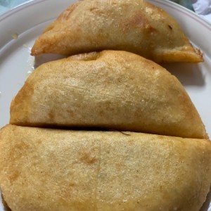 Empanadas de Carne Mechada Fritas