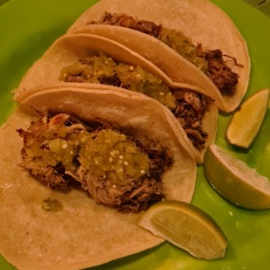 Tacos Tropicales - Carnitas