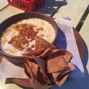 Queso Fundido con chorizo