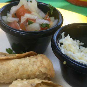 Flautas de pollo