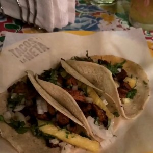 Tacos al pastor