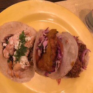 pollo, corvina y cochinita pibil 