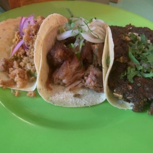 Cochinita pibil, cochinilla y panza