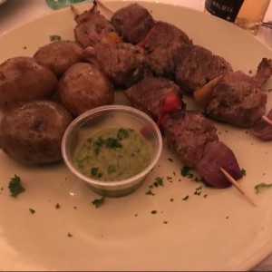 Brochetas de Filete de Res