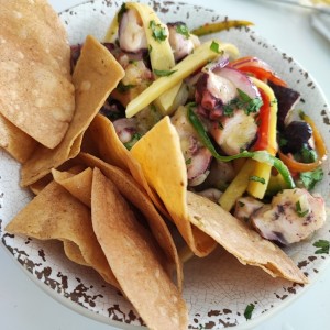 Ceviche de Pulpo con Mango