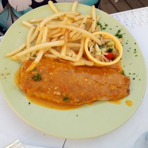 filete de curvina al ajillo