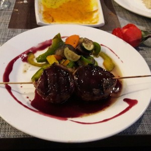 Filete de res en salsa de vino 